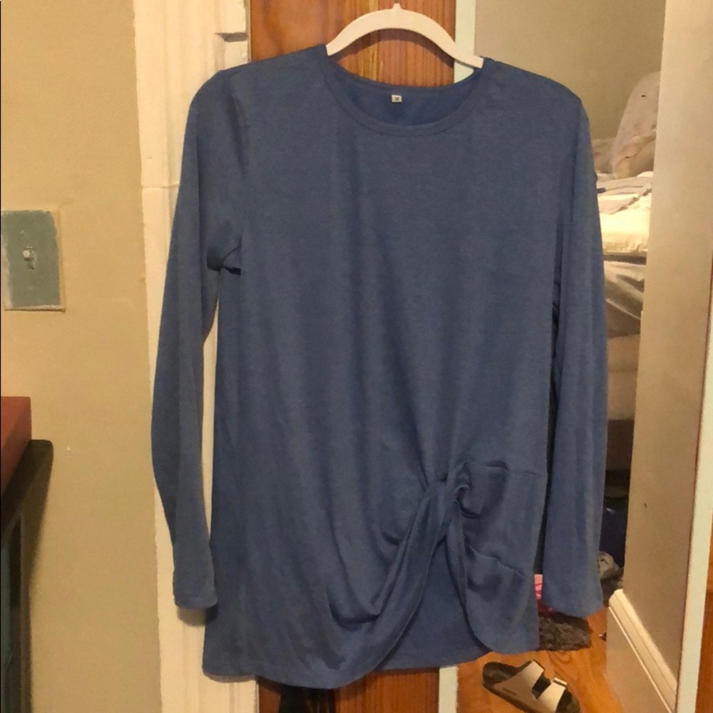 Blue t shirt dress knotted
